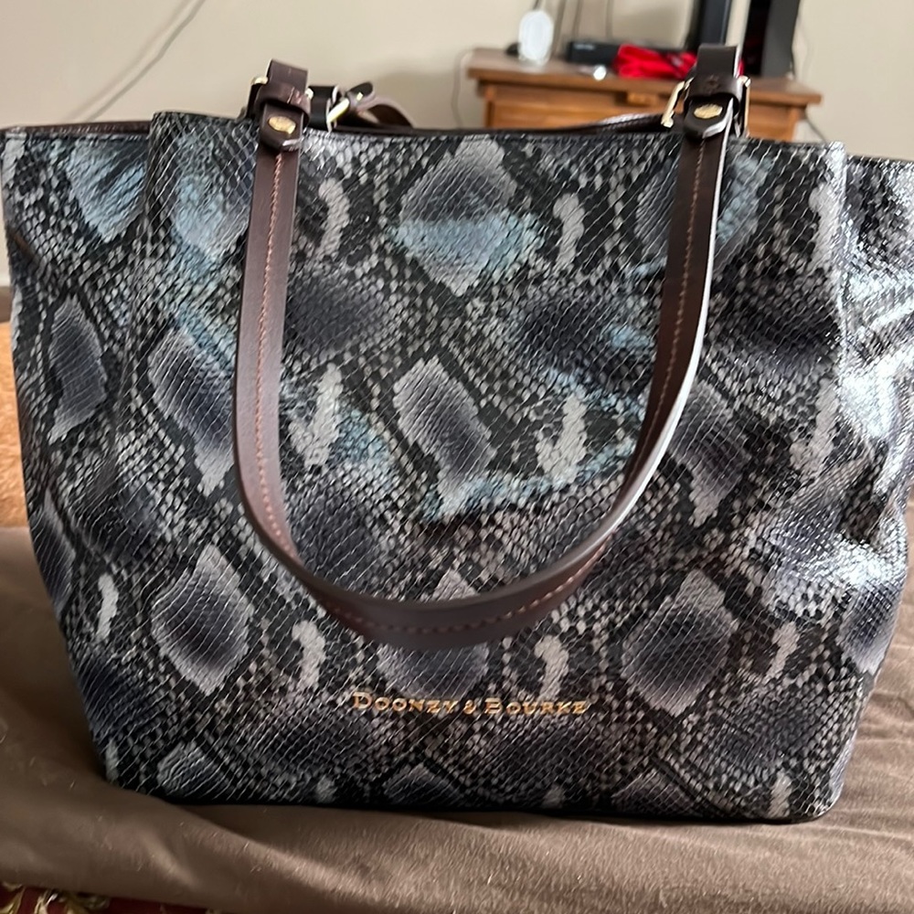 Shoulder bag